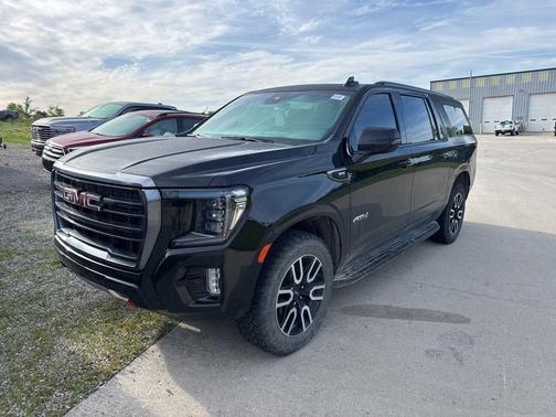 Onyx Black 2023 GMC Yukon XL 4WD AT4