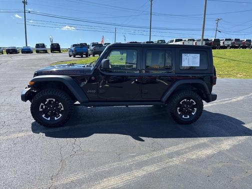 Black Clearcoat 2025 Jeep Wrangler Rubicon