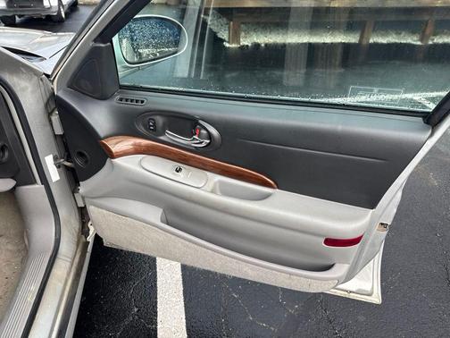 Platinum Metallic 2005 Buick LeSabre Custom