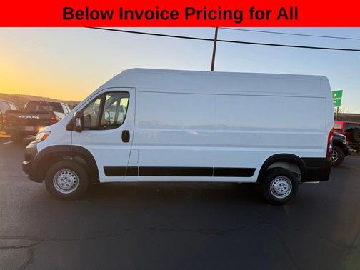 Bright White Clearcoat 2026 RAM ProMaster 3500 High Roof