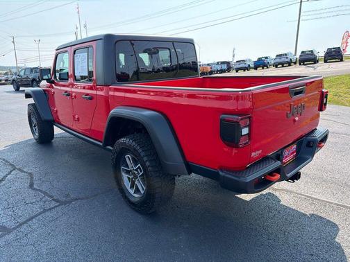 Firecracker Red Clearcoat (DISC) 2026 Jeep Gladiator Mojave 4x4