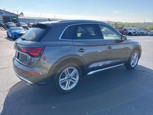 2023 Audi Q5 e 55 S line Prestige