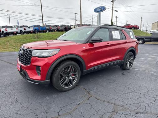 2025 Ford Explorer ST-Line