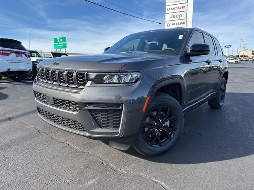 2026 Jeep Grand Cherokee Altitude