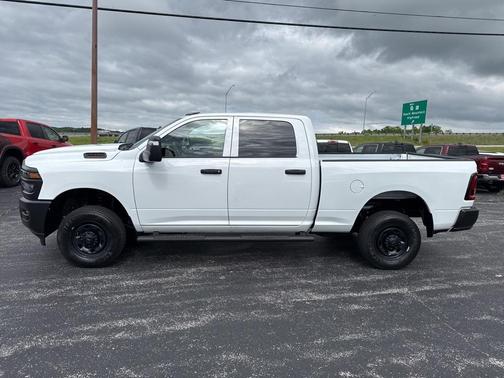 2025 RAM 2500 Tradesman Crew Cab 4x4 6'4' Box