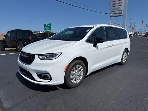 2025 Chrysler Pacifica L