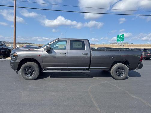 2026 RAM 3500 Tradesman Crew Cab 4x4 8' Box