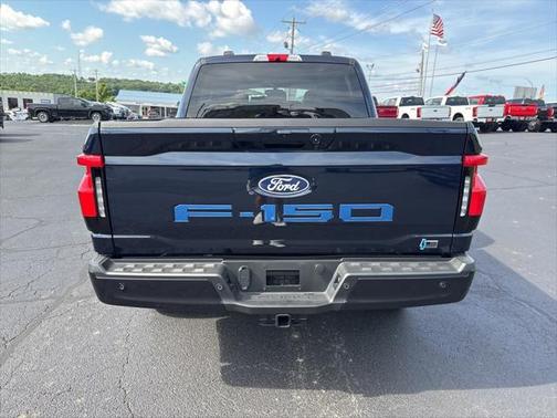 2025 Ford F-150 Lightning Flash