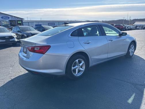2016 Chevrolet Malibu LS