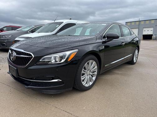 Black Onyx 2018 Buick LaCrosse Premium