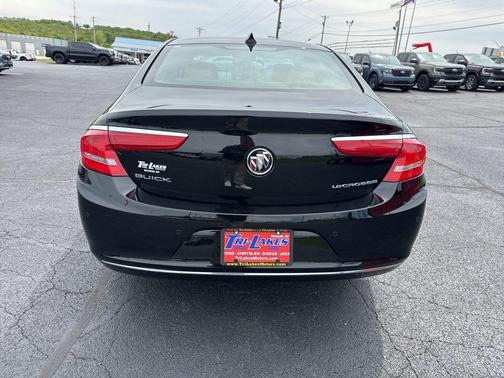 Black Onyx 2018 Buick LaCrosse Premium