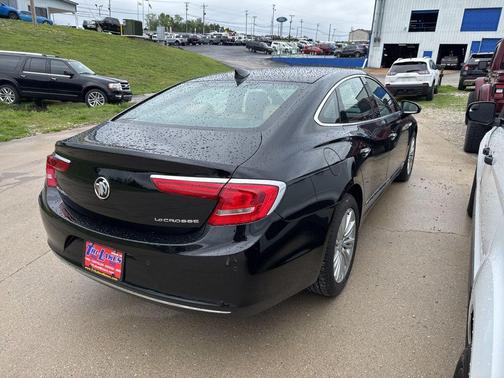 Black Onyx 2018 Buick LaCrosse Premium