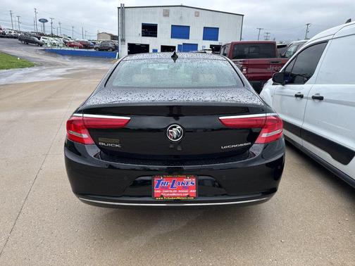 Black Onyx 2018 Buick LaCrosse Premium