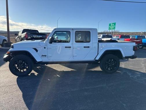 2025 Jeep Gladiator Nighthawk