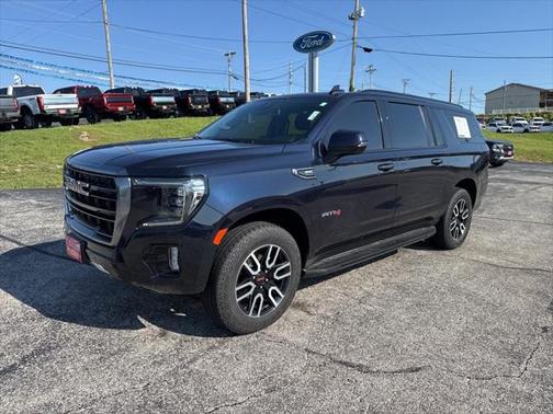 2024 GMC Yukon XL 4WD AT4