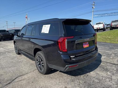 2024 GMC Yukon XL 4WD AT4