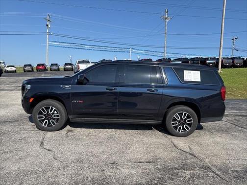 2024 GMC Yukon XL 4WD AT4