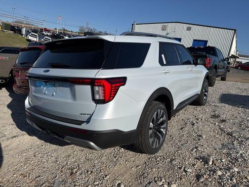Space White Metallic 2026 Ford Explorer Platinum