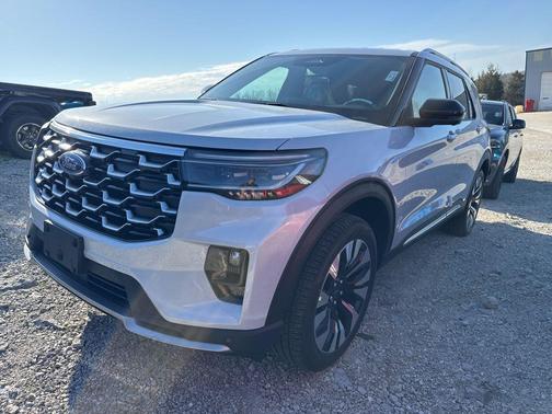 Space White Metallic 2026 Ford Explorer Platinum