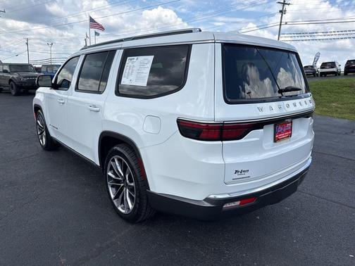 Bright White Clearcoat 2022 Jeep Wagoneer Series III 4x4