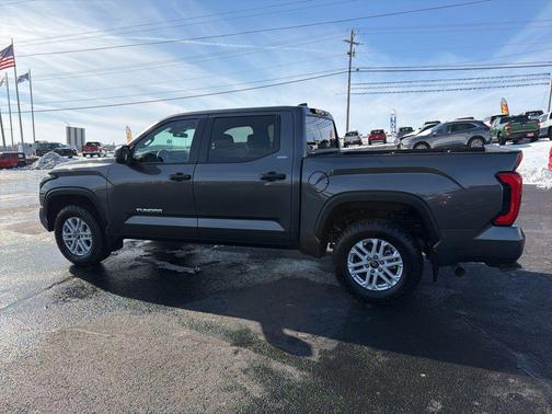 2025 Toyota Tundra SR5