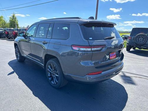 Baltic Gray Metallic Clearcoat 2026 Jeep Grand Cherokee L Limited