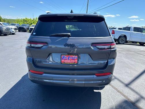 Baltic Gray Metallic Clearcoat 2026 Jeep Grand Cherokee L Limited