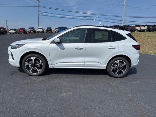 2025 Ford Escape ST-Line Elite
