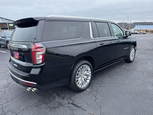 2023 Chevrolet Suburban 4WD High Country