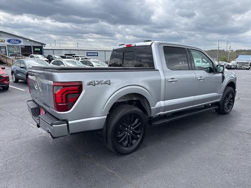 ICONIC SILVER METALLIC 2025 Ford F-150 Lariat