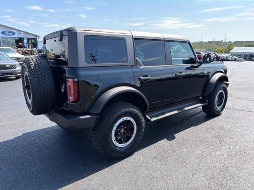 Shadow Black 2026 Ford Bronco Outer Banks