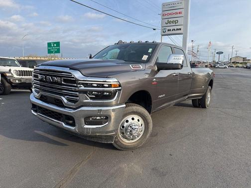 2026 RAM 3500 Laramie Crew Cab 4x4 8' Box