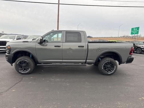 2026 RAM 2500 Tradesman Crew Cab 4x4 6'4' Box