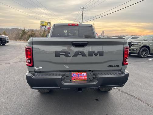 2026 RAM 2500 Tradesman Crew Cab 4x4 6'4' Box