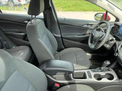 2018 Chevrolet Cruze LS