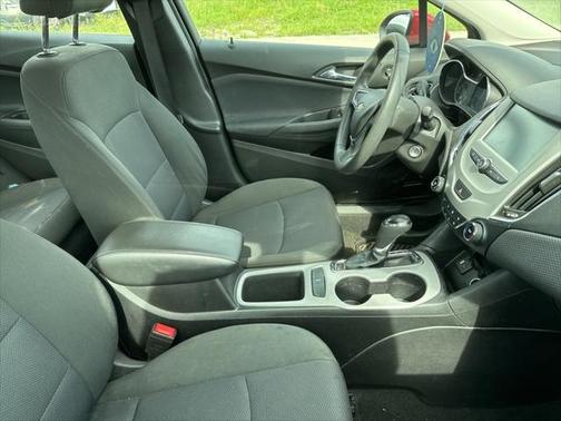 2018 Chevrolet Cruze LS