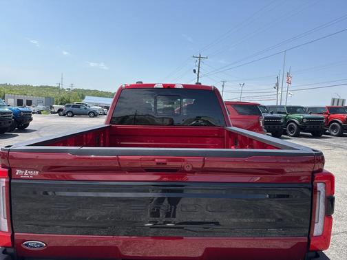 2025 Ford F-350 Platinum