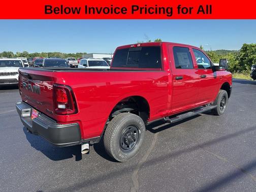 Molten Red Pearlcoat 2025 RAM 2500 Tradesman Crew Cab 4x4 6'4' Box