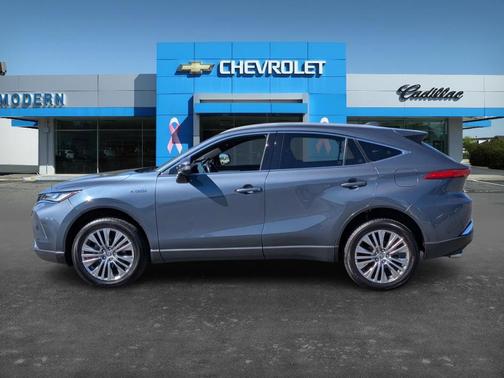 2021 Toyota Venza LE