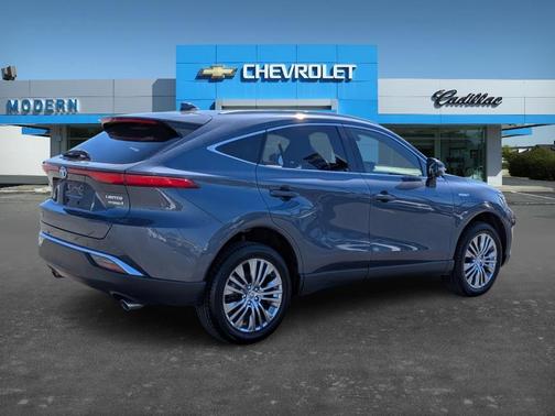 2021 Toyota Venza LE