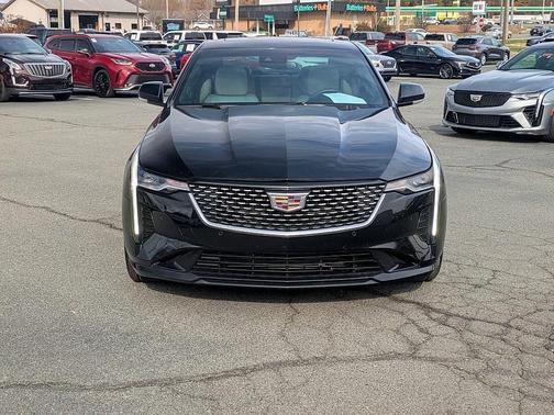 2022 Cadillac CT4 Premium Luxury