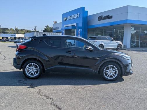 2021 Toyota C-HR LE