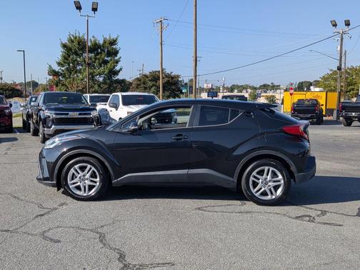 2021 Toyota C-HR LE