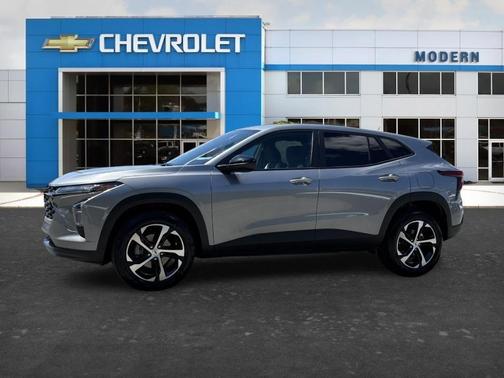 Gray 2025 Chevrolet Trax 1RS