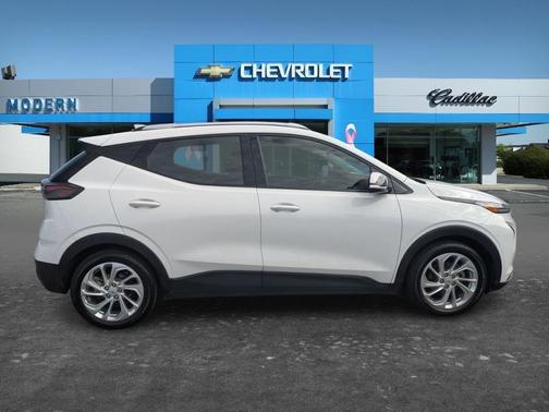 2023 Chevrolet Bolt EUV LT