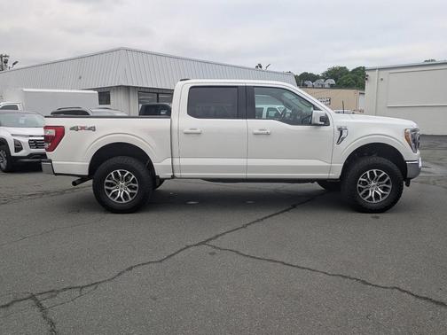 SELECT 2022 Ford F-150 XL