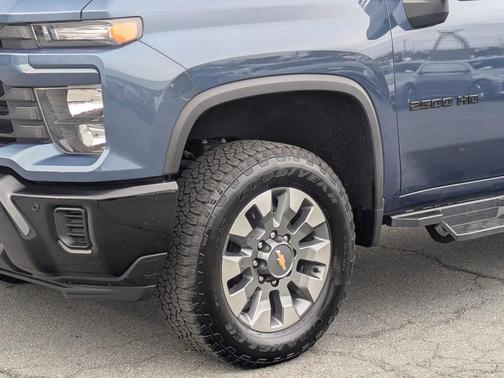 2025 Chevrolet Silverado 2500 Custom