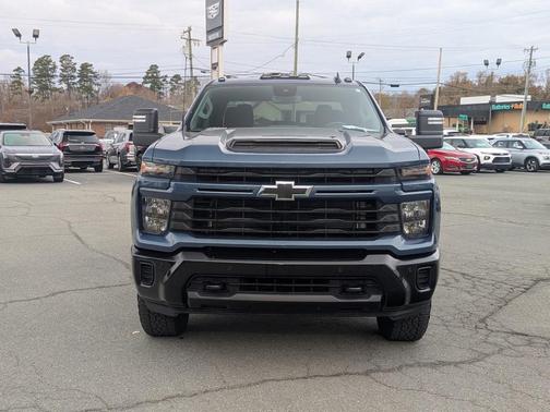 2025 Chevrolet Silverado 2500 Custom