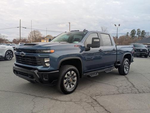 2025 Chevrolet Silverado 2500 Custom