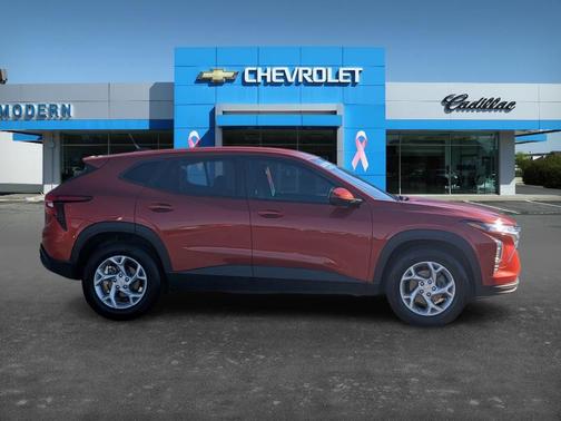 2024 Chevrolet Trax LS